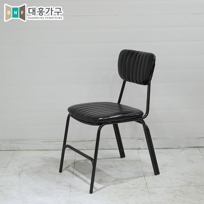 [미사용]브래드 의자 (블랙,브라운,카키)